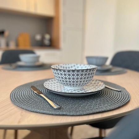 Ruhige Lage, Gute Anbindung, Frisch Renoviert Apartment Fellbach Ngoại thất bức ảnh