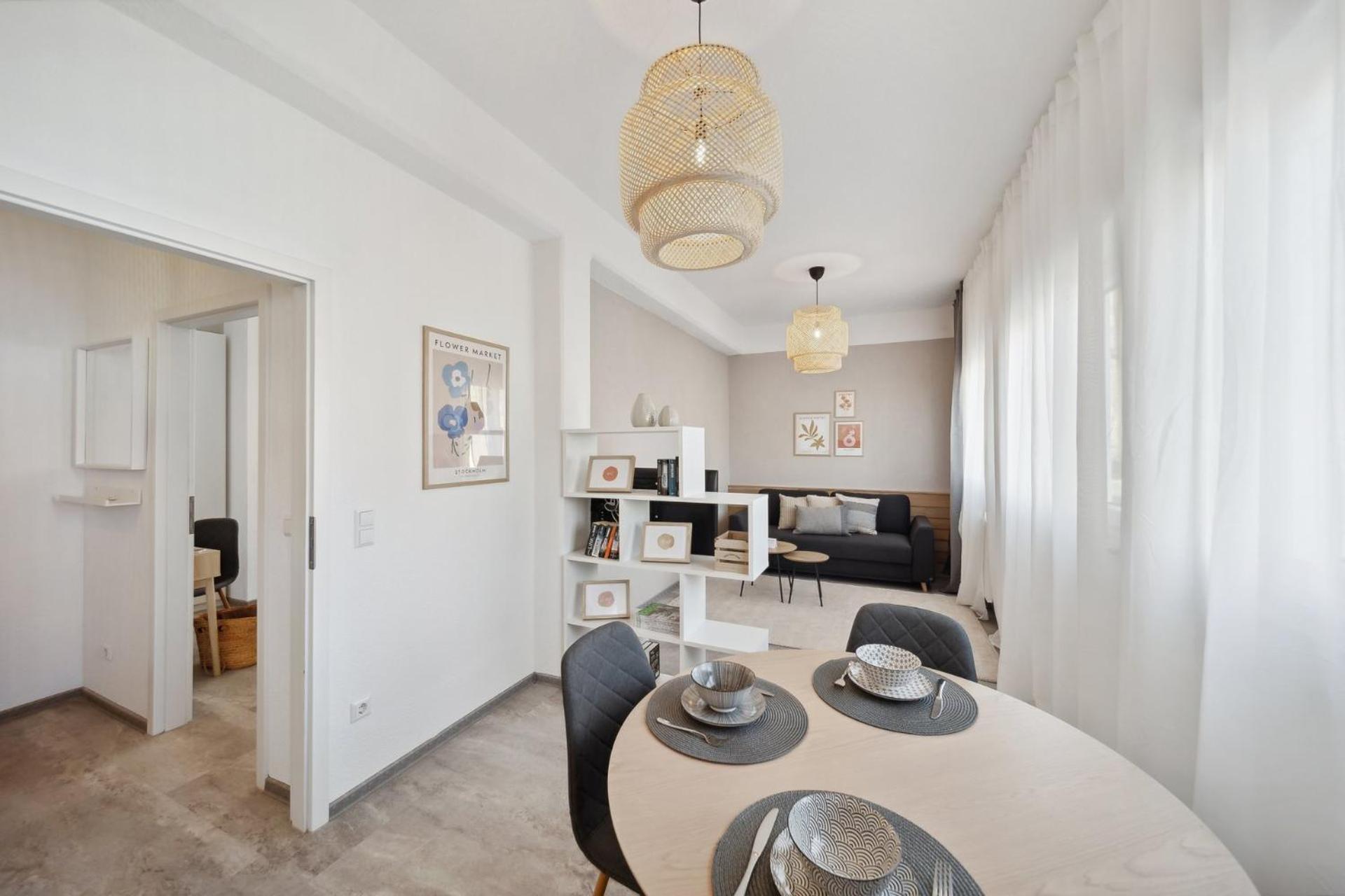 Ruhige Lage, Gute Anbindung, Frisch Renoviert Apartment Fellbach Ngoại thất bức ảnh