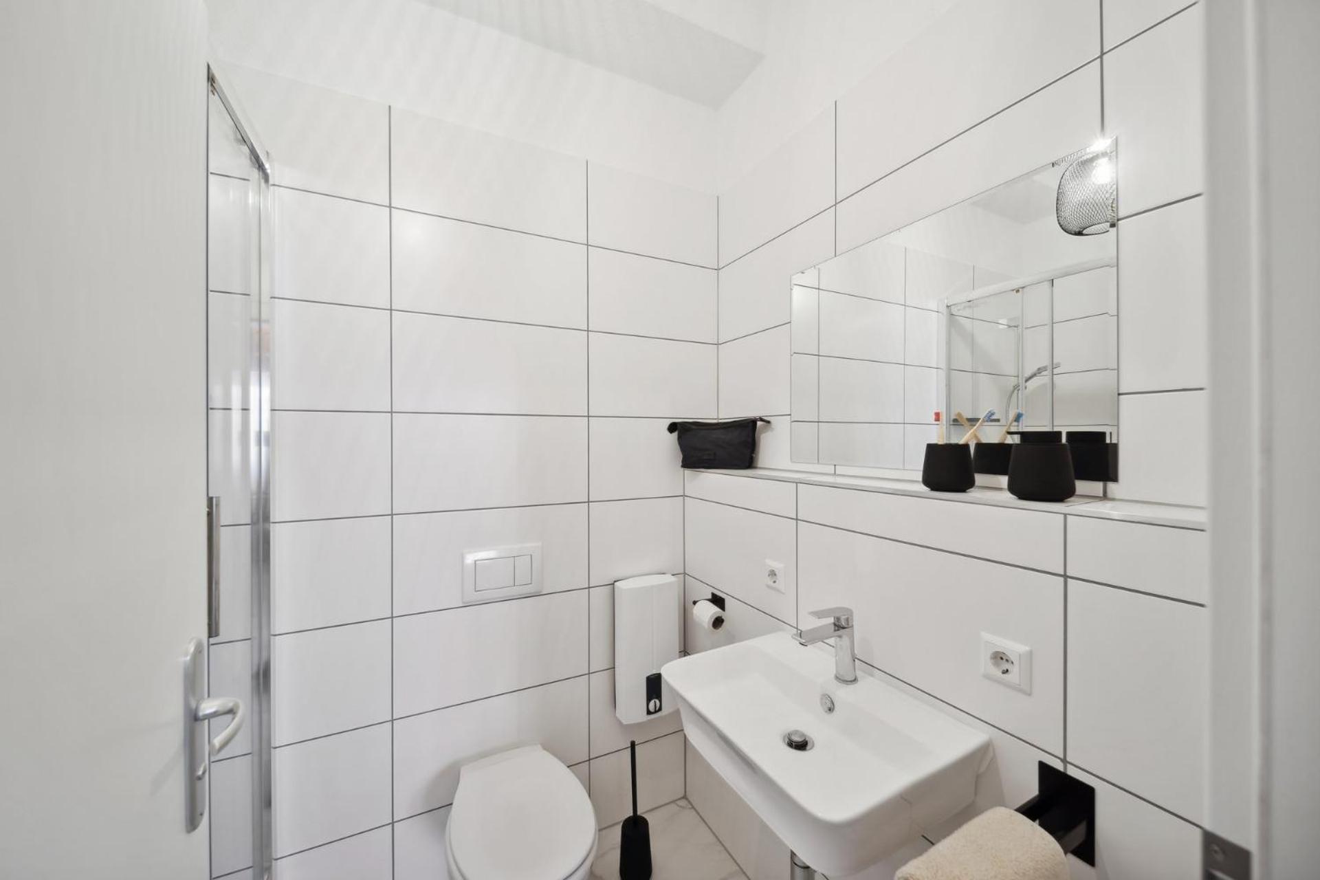 Ruhige Lage, Gute Anbindung, Frisch Renoviert Apartment Fellbach Ngoại thất bức ảnh
